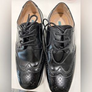 Florsheim kids boys wing tip dress shoes